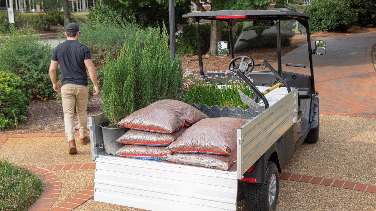 Cushman Hauler XL LSV