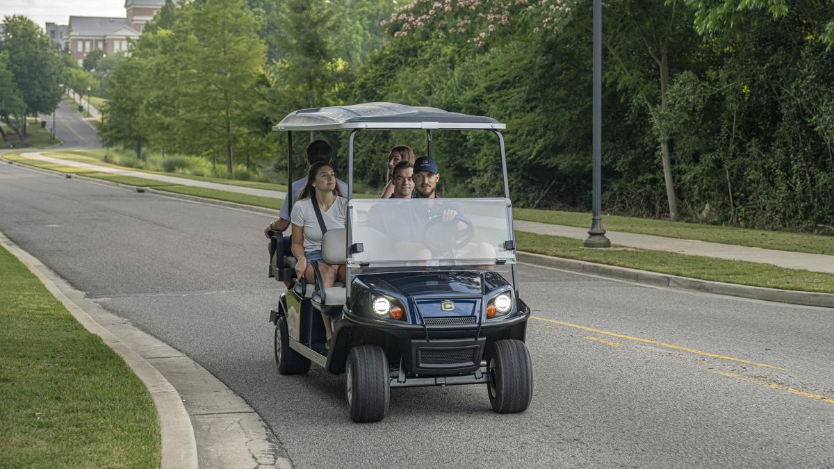 Cushman Utility Vehicles, Shuttle 6, Personnel Transport