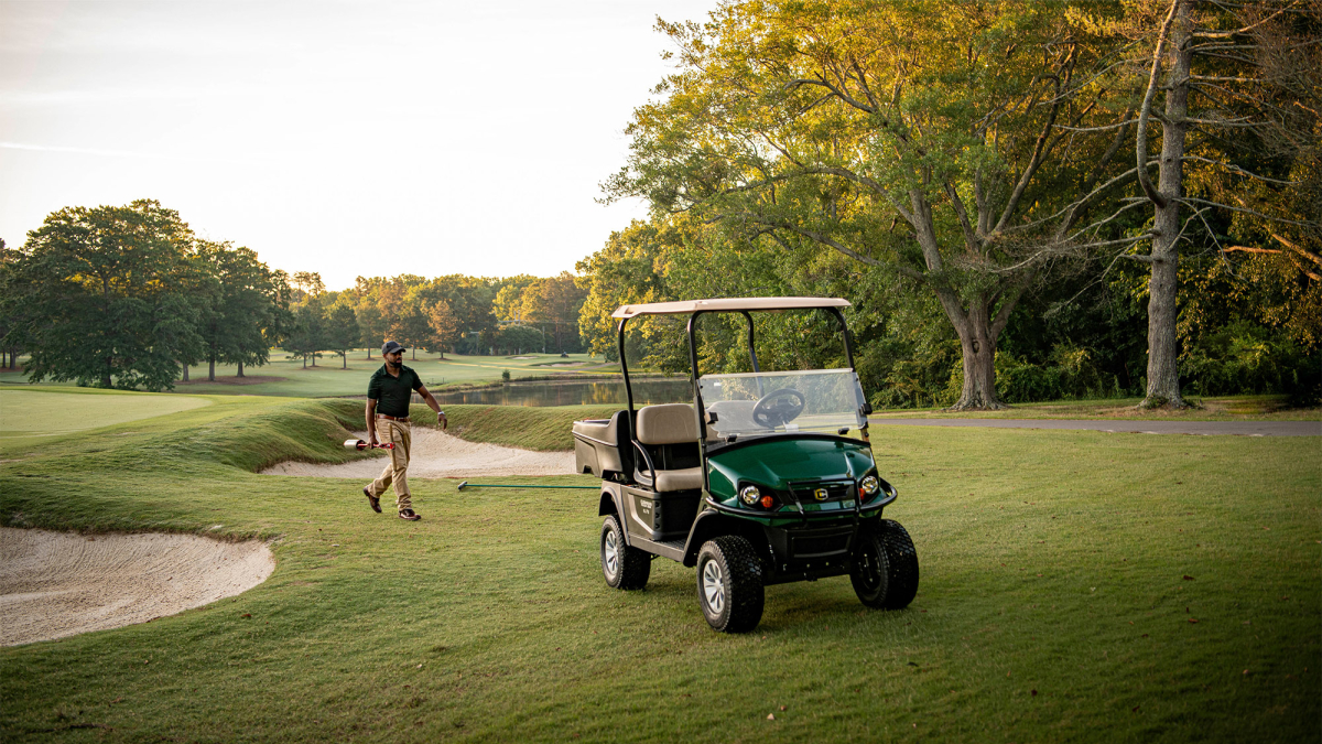 Cushman Hauler 800X Golf Utility Vehicle
