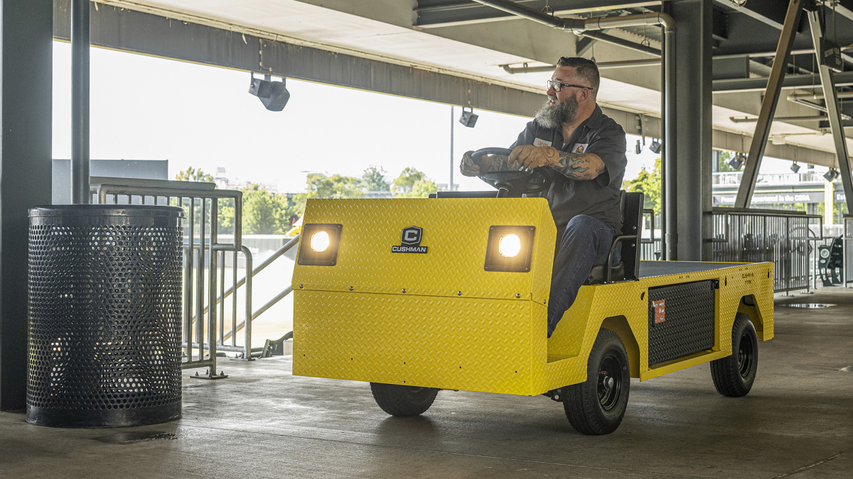 Cushman Titan XD 4 Passenger Burden Carrier