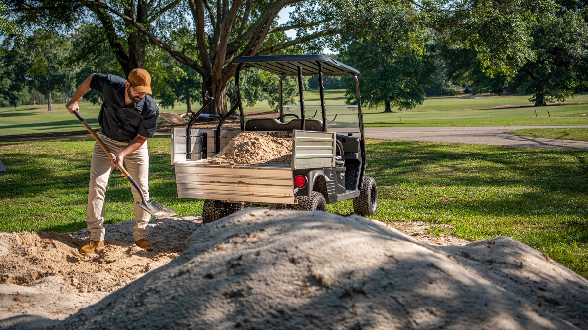 Cushman Hauler PRO-X Golf Utility Vehicle